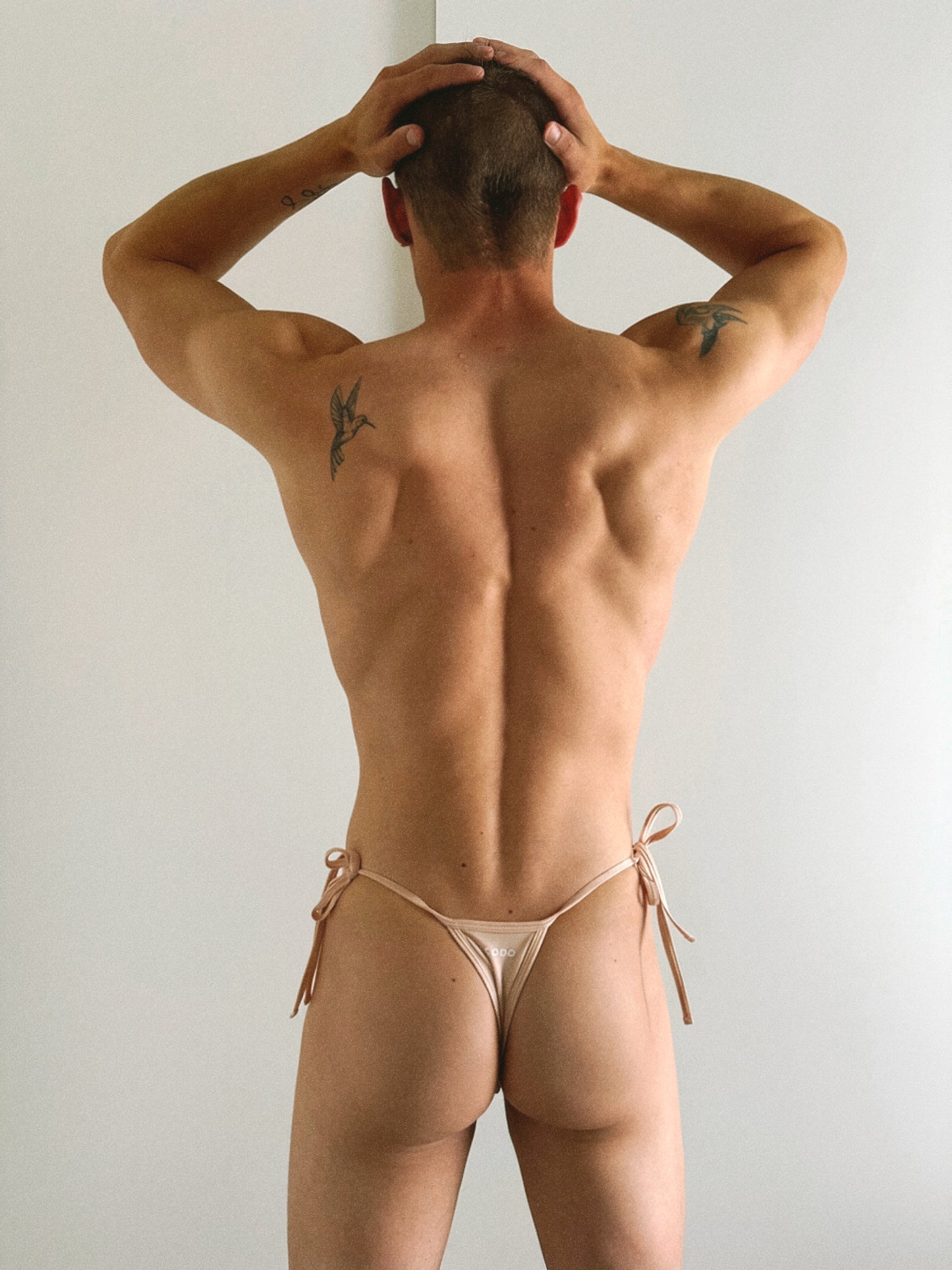 Tangas Ibiza — Nude